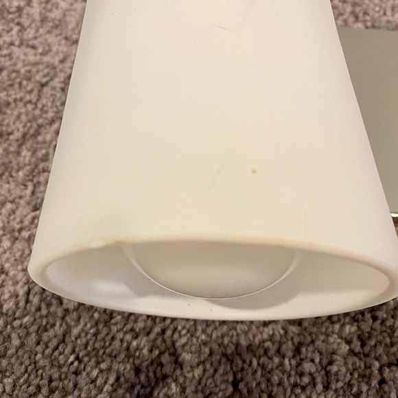 Light Fixture - Picture 2 of 3